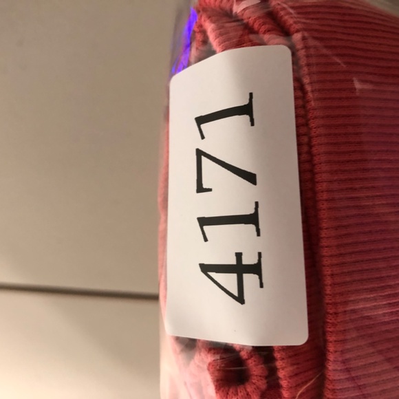 Under Armour‎ Womens Sweatshirt L Pink Camo Artsy  Loose Oversized Pullover Boxy - Picture 11 of 12